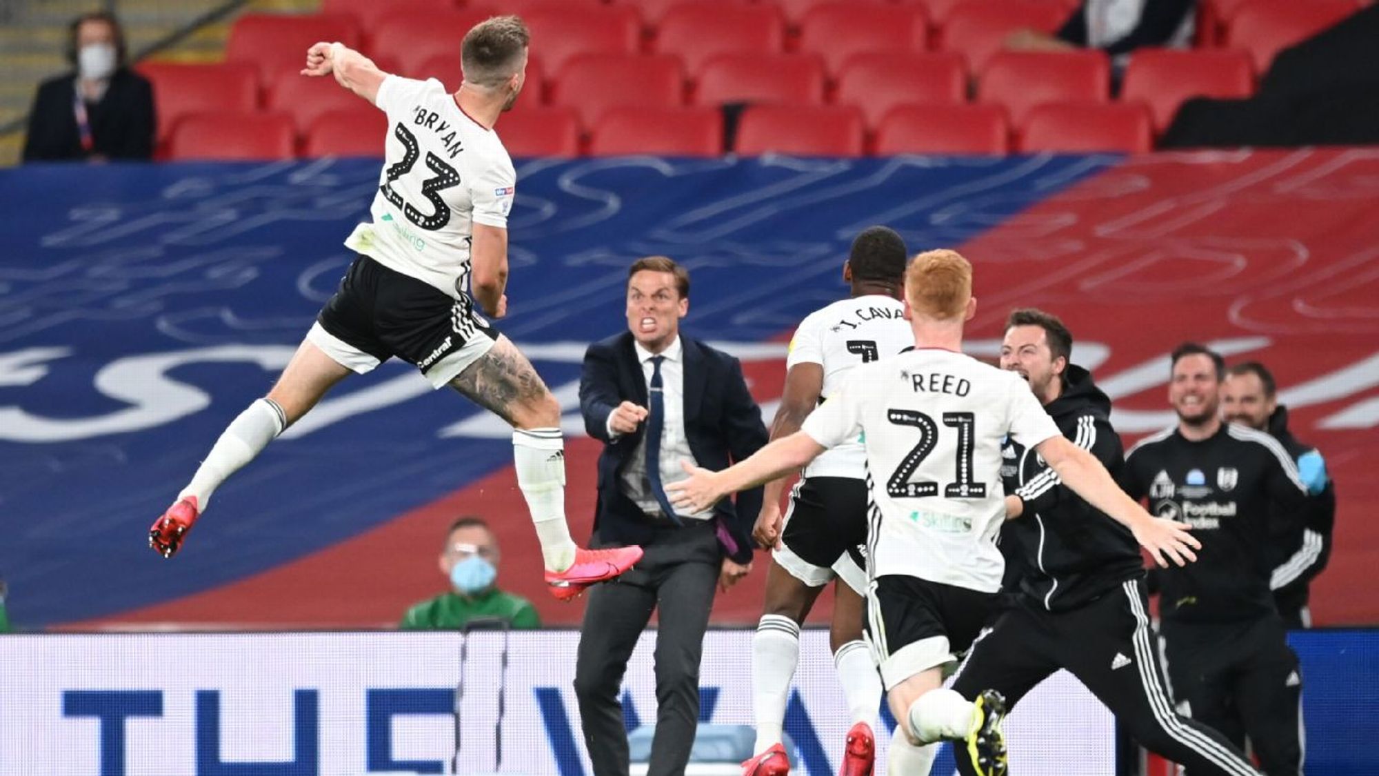 和利物浦先 和利物浦先