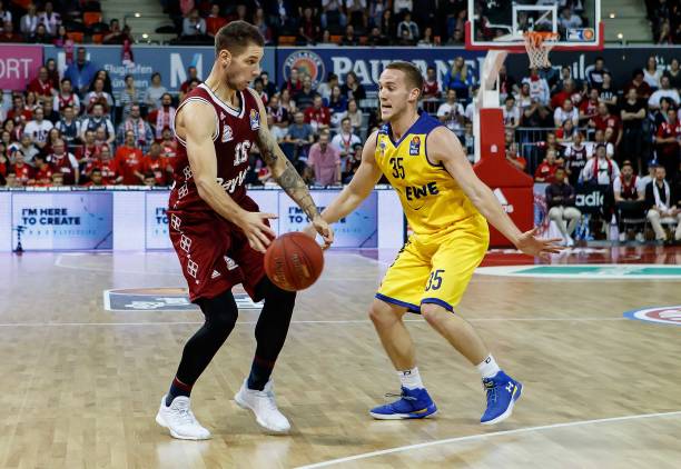 更是展示其 更是展示其